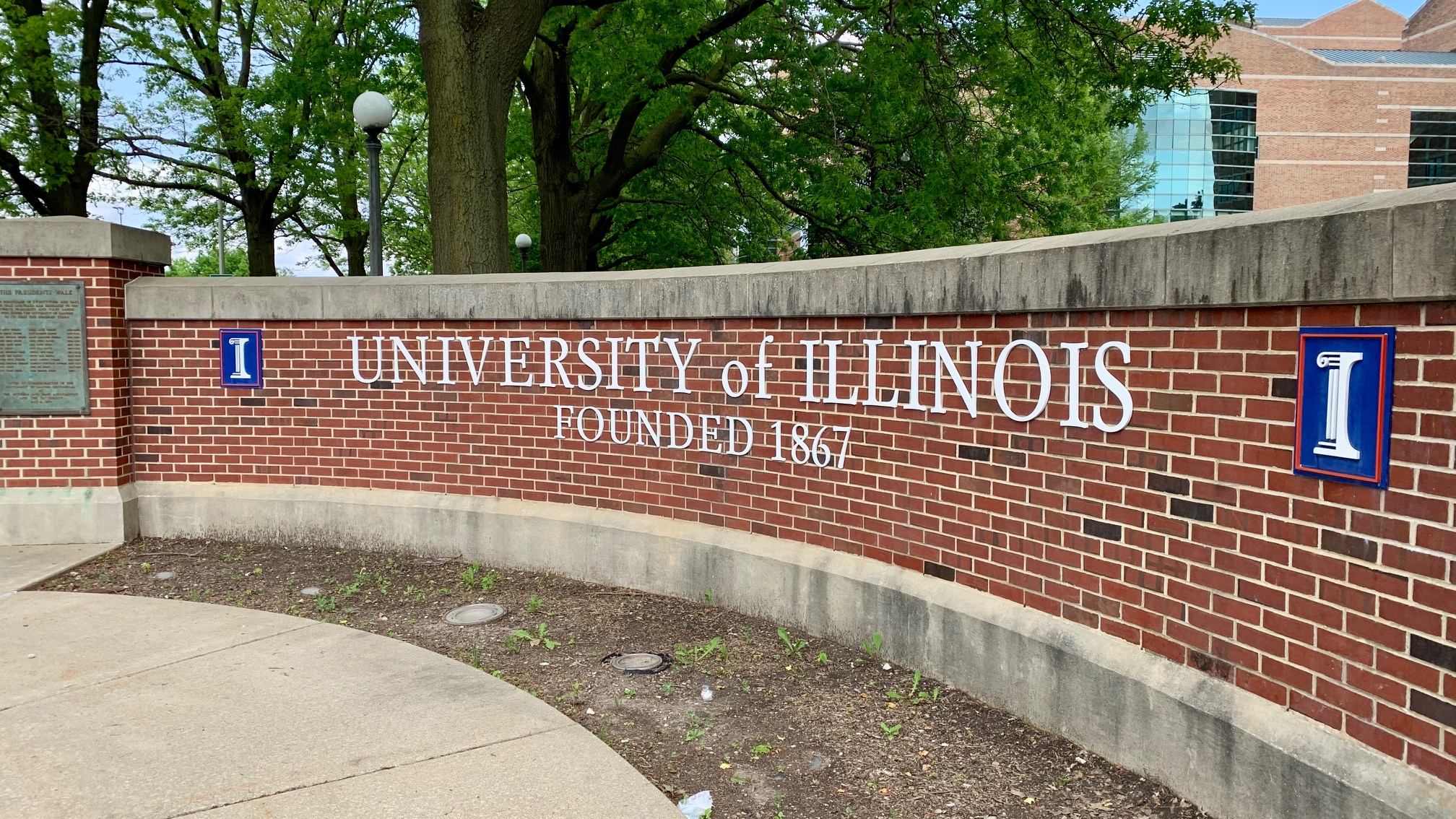 illinois-moves-all-public-universities-to-common-app-in-hopes-of-curbing-out-migration