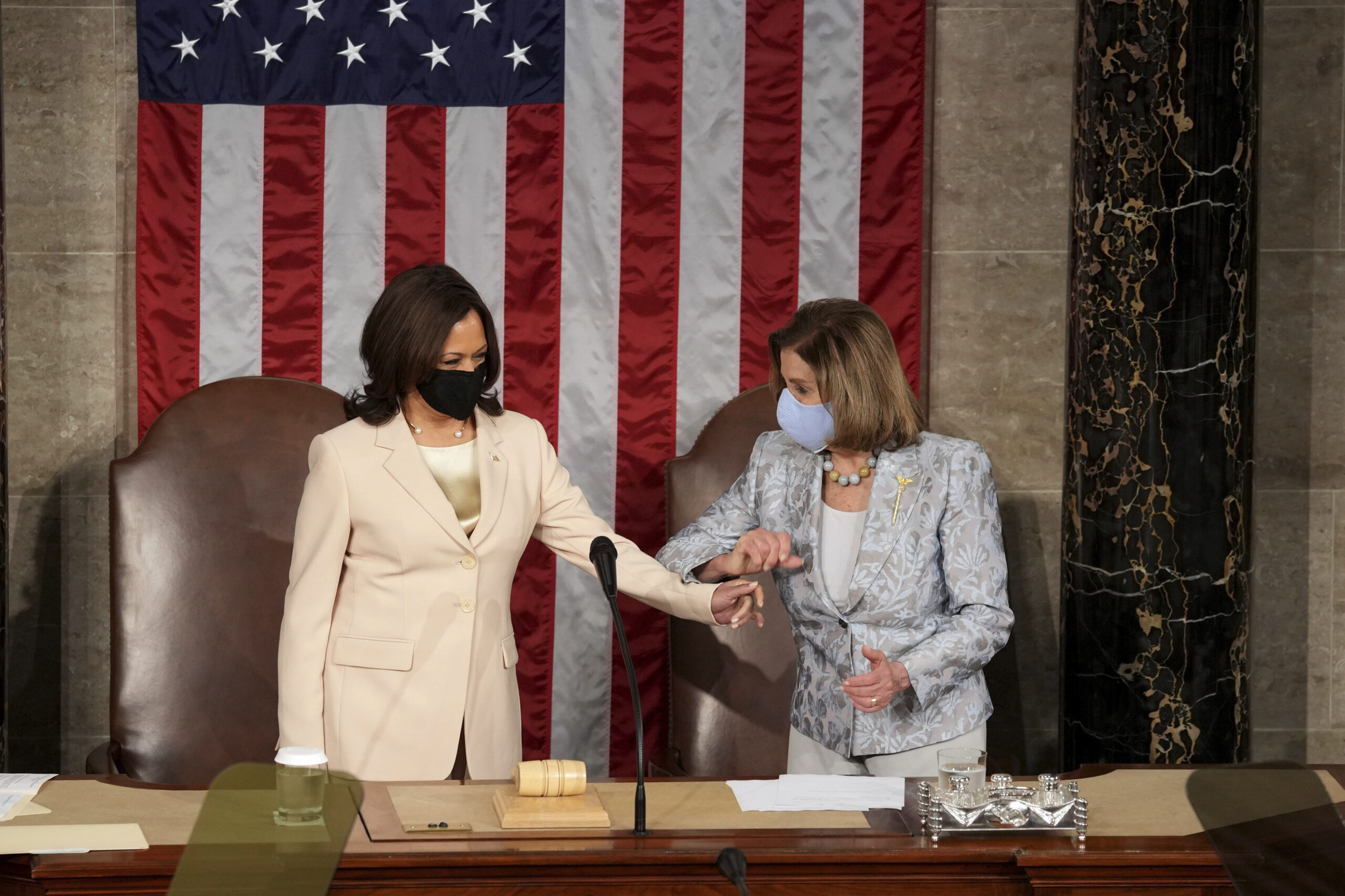 Harris, Pelosi Make History Seated Behind Biden At Speech - Illinois